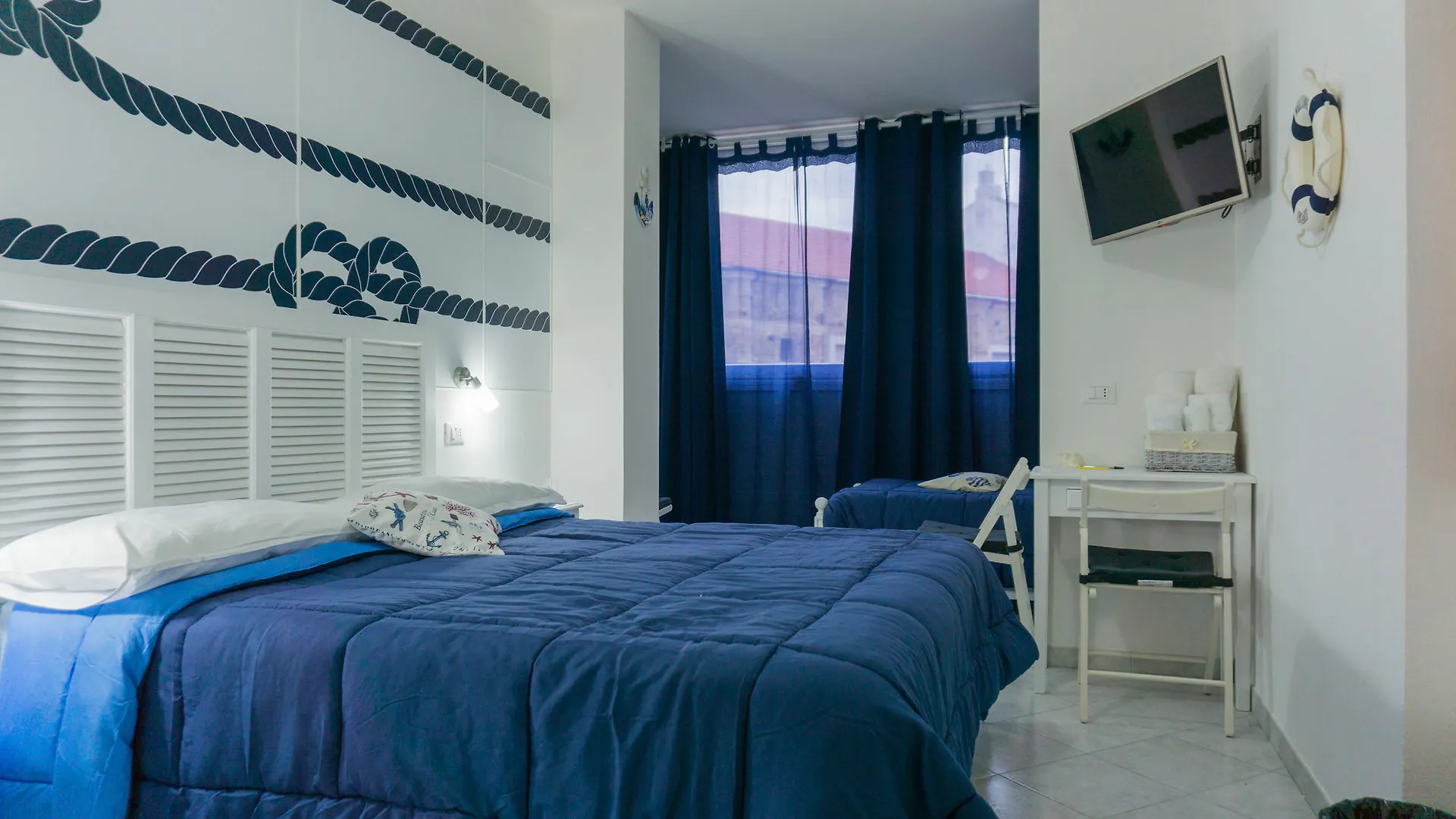 ***  6 in centro guest house San Remo Italie