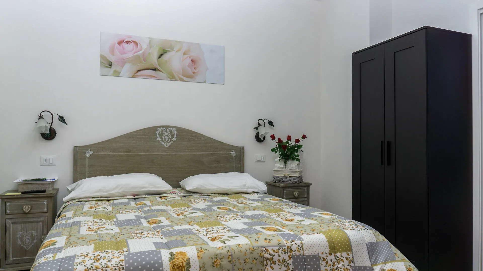 6 in centro guest house San Remo