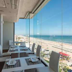 hotel-commodore-riccione.emilia-romagnahotels.net/